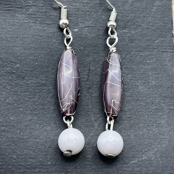 Jewelry - Elegant Silver and Purple Dangle Earrings